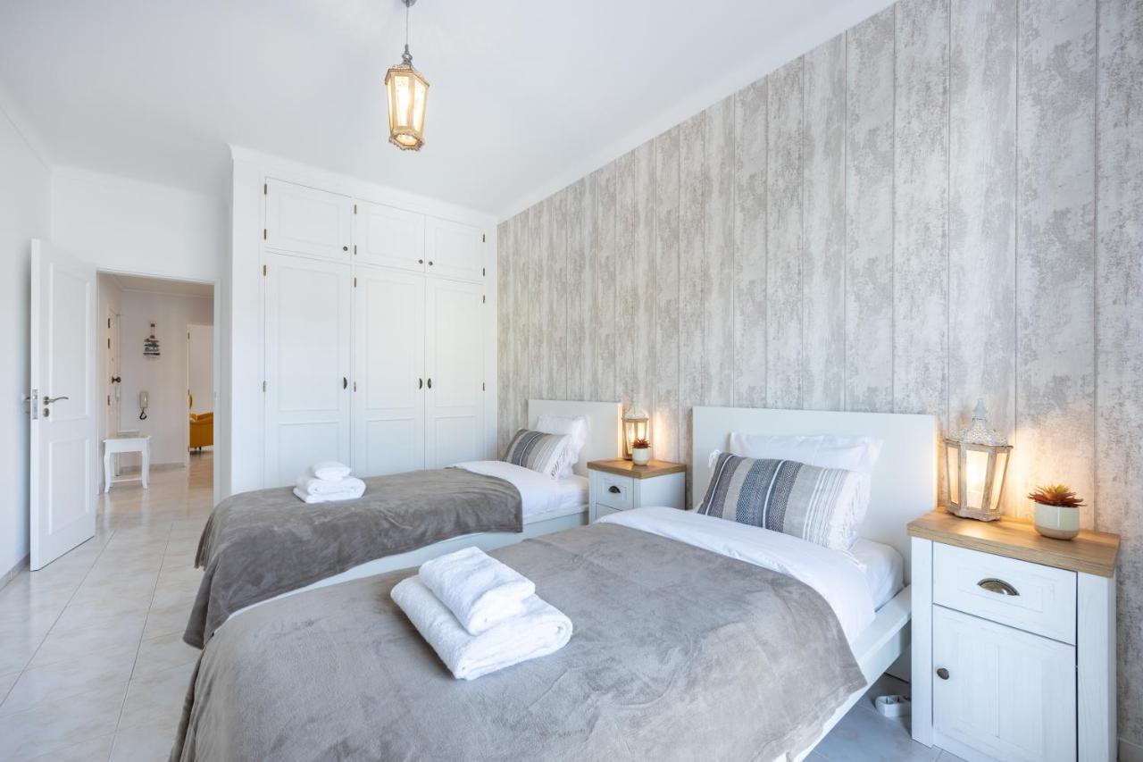 לאגוּ‏ש Stylish Seashore Apartment מראה חיצוני תמונה